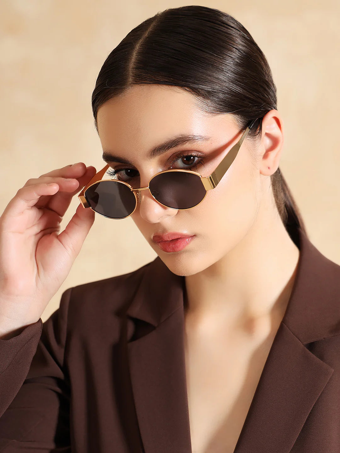 Retro Oval Sunglasses - Vintage Inspired Metal Frame Sunnies